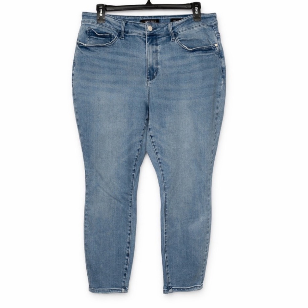 Judy Blue Relaxed Fit Jeans 18W High Rise Tapered Stretch Denim Light Wash Plus